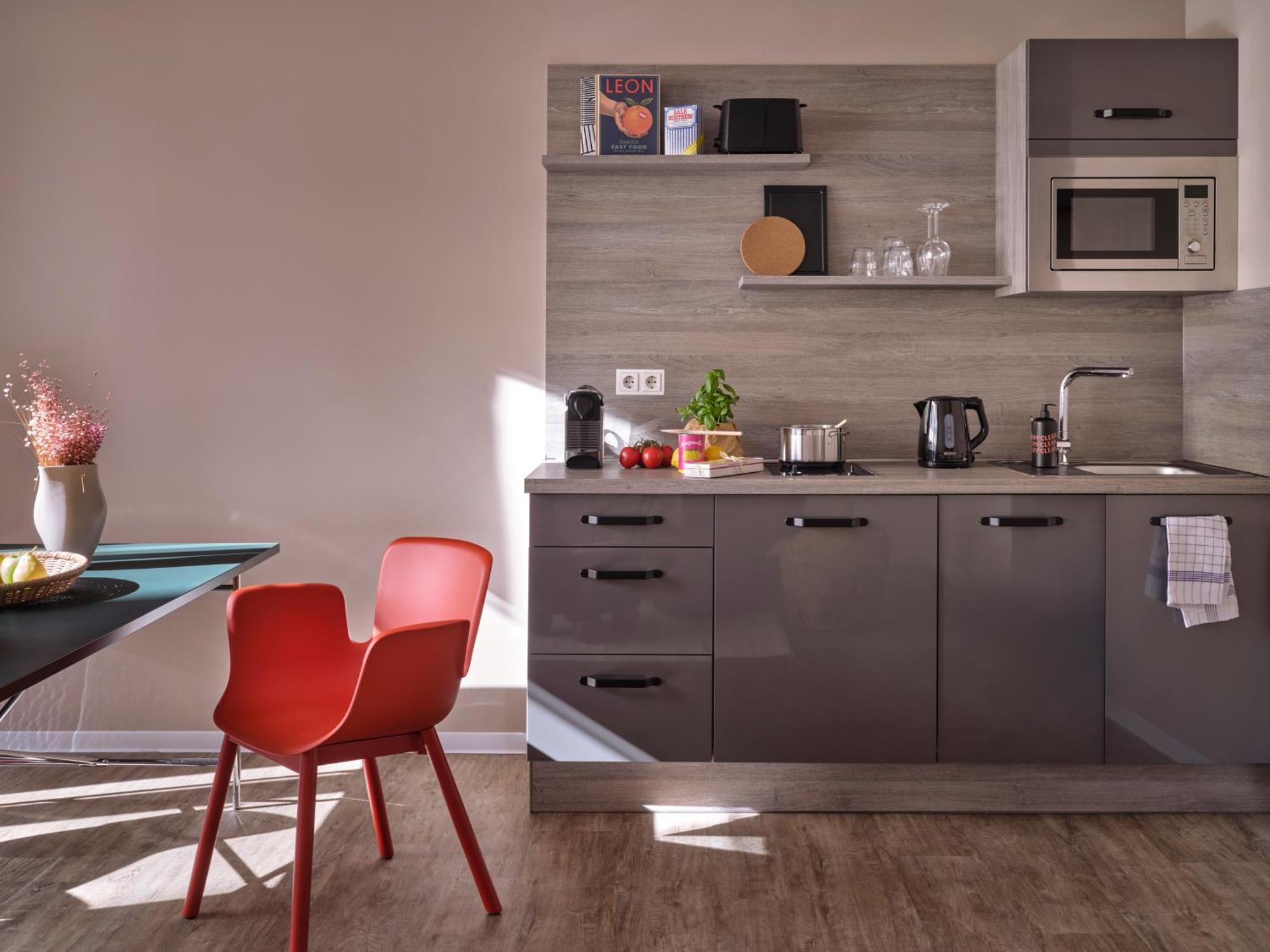 Stayery Cologne Suelz Luaran gambar