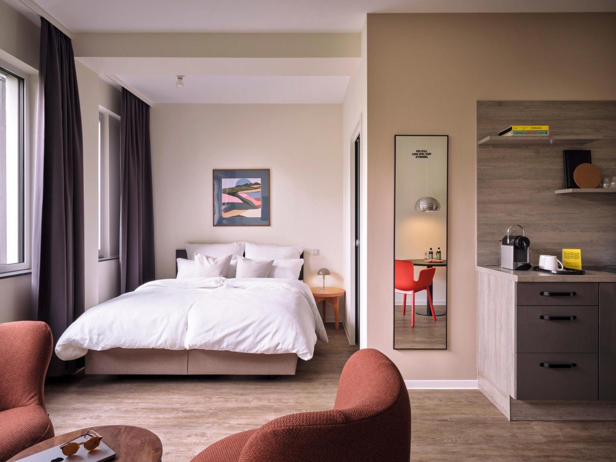 Stayery Cologne Suelz Luaran gambar