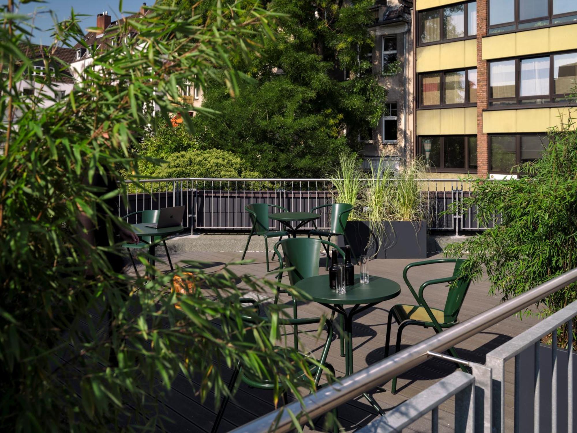 Stayery Cologne Suelz Luaran gambar